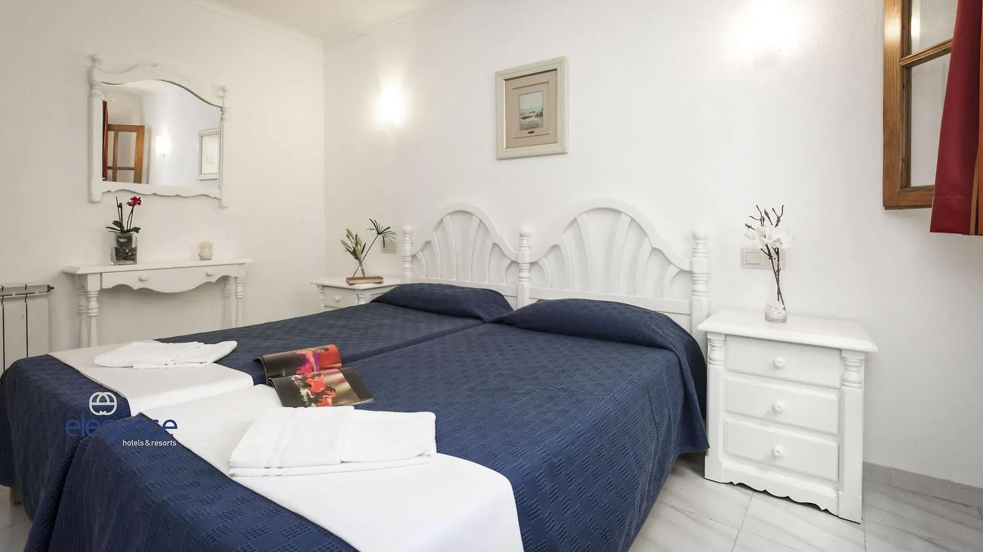 Sol Y Mar Apartments カラ・ボナ 3*,  スペイン