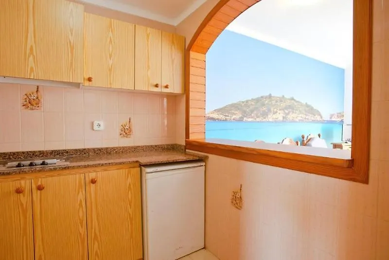 Sol Y Mar Apartments Cala Bona  3*, Cala Bona (Mallorca)